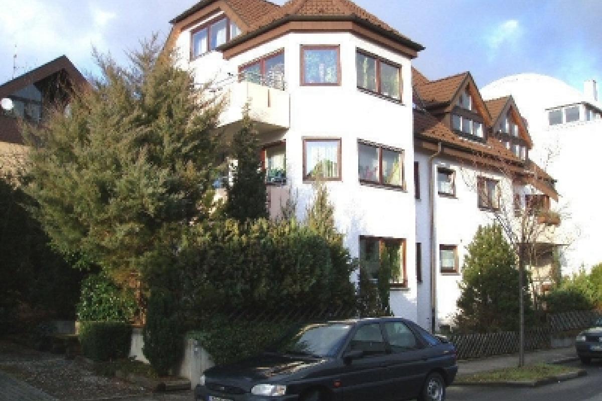 Ansicht des Hauses, in dem sich die vermittelte 2-Zimmer-Wohnung befindet